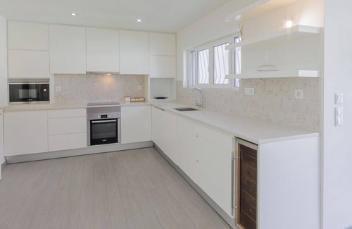 Cascais Casa | Casa no Centro de Cascais com Piscina e a 10 Minutos a pé das Praias