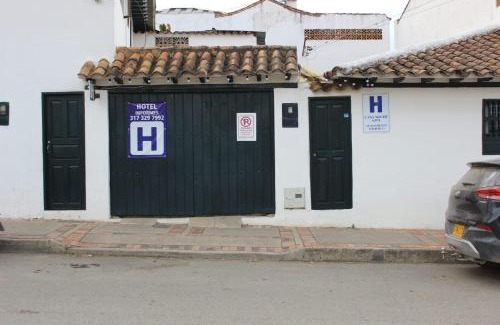 Villa de Leyva Casa | CASA NOCHE AZUL alojamiento turistico ambiente familiar