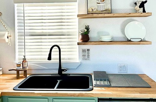 Fredericksburg Casa | 'Casa Nopal' 2BR/2BA Secluded Home in Hill Country, Pet Friendly, Sleeps 6