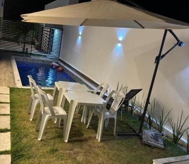 Porto Seguro Casa | casa nova moderna 4min da praia 10 min do axemoi e toatoa 300m de hipermercado e farmácias