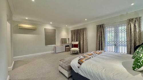 Somerset West Villa | Casa Nubia Villa with Pool
