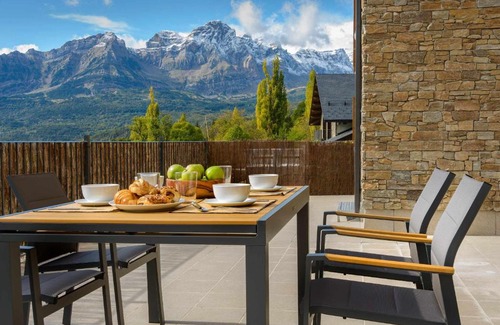 Panticosa Apartamento | Casa O Berde terraza con vistas a Aramón Panticos