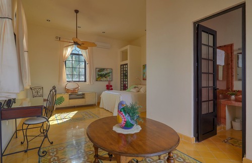 Centro Cama Y Desayuno | Casa Oasis Guest House and Spa