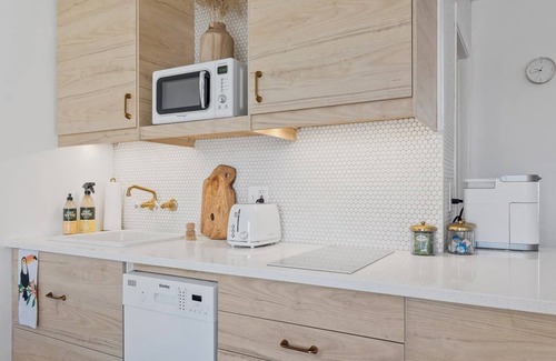 Hampton Apartamento | Casa Oceana - Boutique Studio Condo w/Pool ☀️🏖🌊🐚