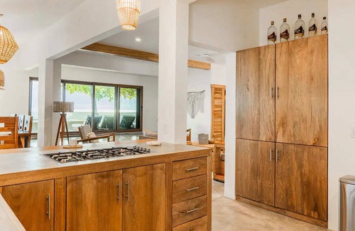 Jiquelite Casa | Casa Ohana - Beachfront House In Playa Popoyo