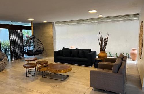 Tambau Casa | Casa Oiti: à Beira-Mar de Tambaú na melhor localização de João Pessoa - Piscina, Aconchego e Lazer