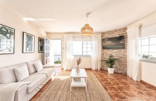 El Granel Apartamento | Casa Onelia, 2 bedroom modern oasis, good location