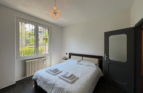 Azzano Apartamento | Casa Orny Mezzegra