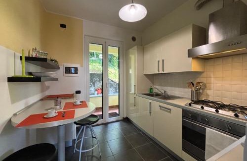 Azzano Apartamento | Casa Orny Mezzegra