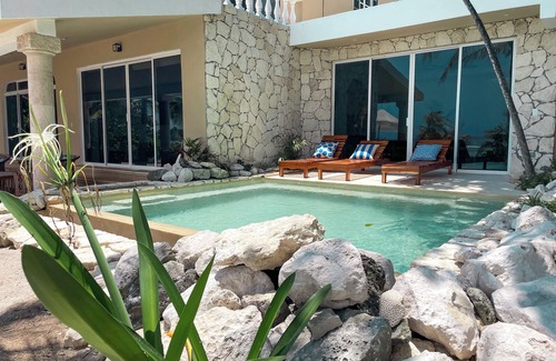 Paamul Casa | Casa Paamul es una casa increíble ubicada en una de las bahías privadas más bellas