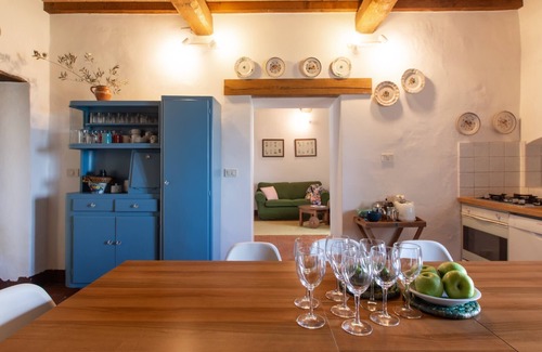 Paciano Apartamento | Casa Paciano, near town, apartments with pool, Ciliegio