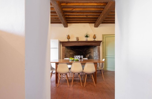 Paciano Apartamento | Casa Paciano, near town, apartments with pool, Ciliegio