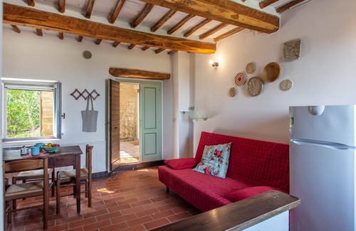 Paciano Apartamento | Casa Paciano, near town, apartments with pool, Olivo
