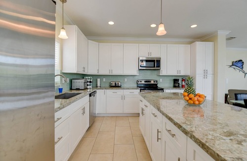Breezeswept Beach Estates Casa | Casa Palma – Canalfront 3BR Home w/Dock, Pet Friendly, Near Looe Key Reef