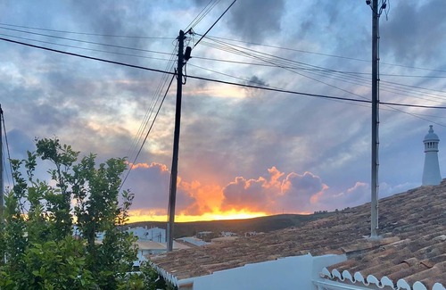 Figueira Casa | Casa Palmeira es una casa de pueblo de 3 dormitorios recientemente renovada con piscina