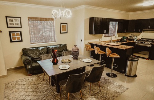 Tijuana Apartamento | Casa Panda with Cal King Bed near Airport, border and shopping area