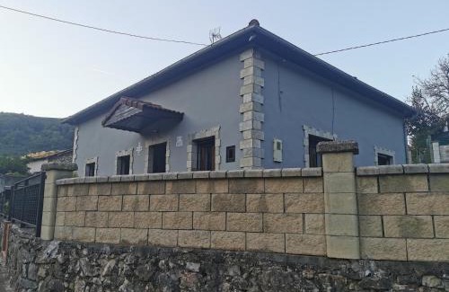 Santa Eulalia de Morcin Casa | Casa pando 49