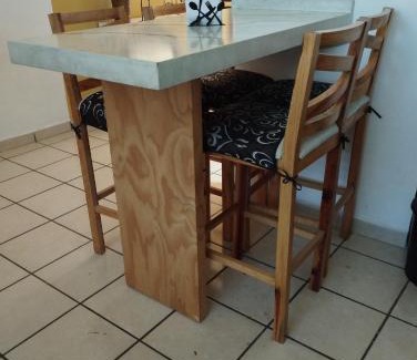 Tlajomulco de Zuniga Apartamento | Casa para 4 personas equipada y amueblada con cochera en fraccionamiento Av López Mateos en Tlajomulco de Zúñiga Jalisco