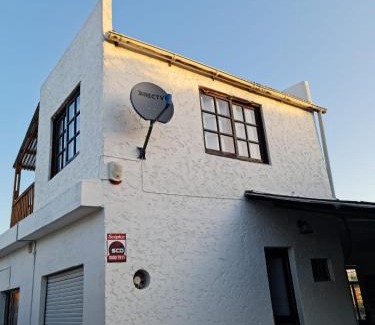 Guazuvira Nuevo Casa | Casa para 4 en San Luis - Increible vista al mar!