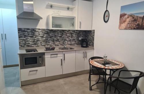 Playa de Arinaga Apartamento | Casa Paula - 12