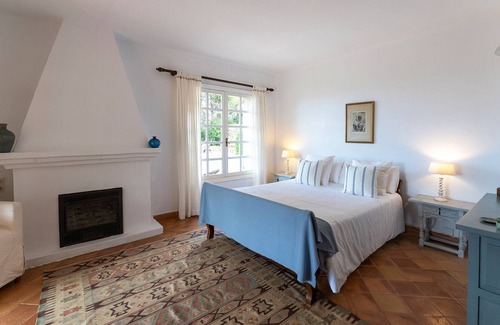 Deia Villa | 2 habitaciones, 2 baños, piscina privada, acceso directo al mar.