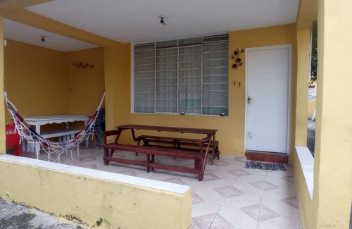 Jardim California Casa | Casa Perfeita Próxima ao Centro de Caraguatatuba, com Acesso Fácil a Praias