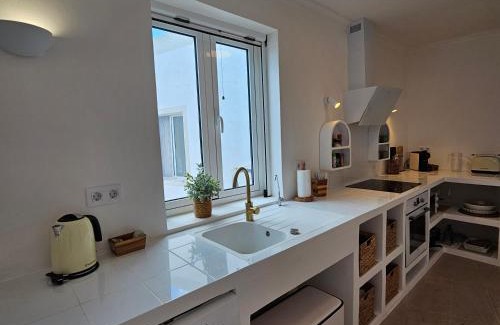 Lomo Quiebre Apartamento | Casa Perla - Old Town Lux, BBQ & Terrace & Sea Views