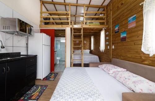 Muquem Chalet De Esquí | Casa Perto das melhores praias Florianópolis, 8 pessoas, ar condicionado, tv, wifi, cozinha completa, lavanderia,
