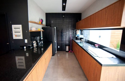 Jacone Casa | Casa pet friendly c piscina, churrasqueira e wi-fi