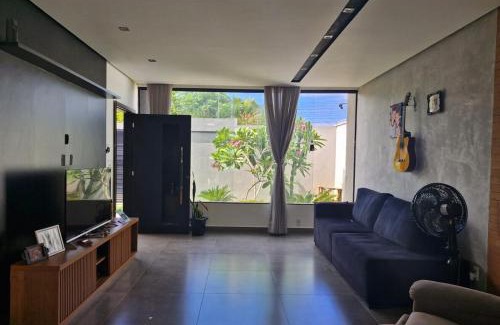 Jacone Casa | Casa pet friendly c piscina churrasqueira e wi-fi