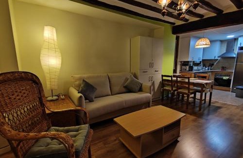 Barbastro Apartamento | Casa Pilar situada en la capital del Somontano