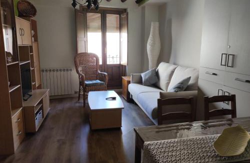 Barbastro Apartamento | Casa Pilar situada en la capital del Somontano