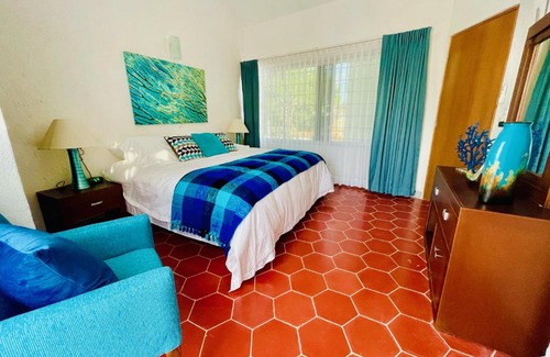 Barra de Navidad Casa | Casa Piramide: Fully Furnished 2-Bedroom House w/Private Swimming Pool and Waterfall, 5 Minute Walk from the Beach