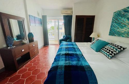 Barra de Navidad Casa | Casa Piramide: Fully Furnished 2-Bedroom House w/Private Swimming Pool and Waterfall, 5 Minute Walk from the Beach