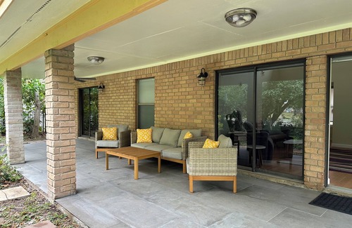 Rancho Viejo Casa | Casa Pizarro- Family Friendly Home on the Resaca in a Country Club Neighborhood!