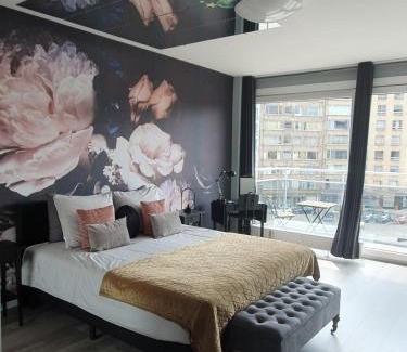 Antwerp Apartamento | Casa Plantin with parking place at the beautiful city park!