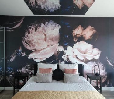 Antwerp Apartamento | Casa Plantin with parking place at the beautiful city park!