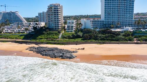 Umhlanga Apartamento | Casa Playa No 5 Modern Off Grid Beach Apartment