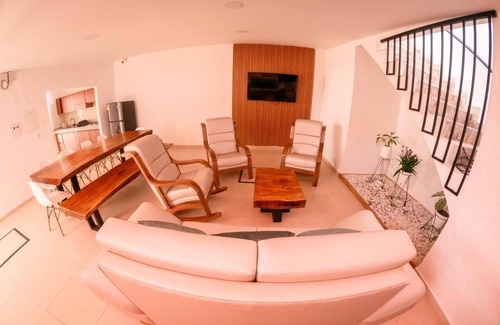 Granada Casa | CASA PRADA CERCA AL CAÑON Y LAS PISCINAS DE GUEJAR