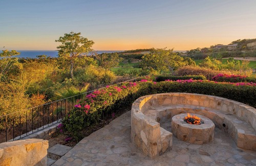 San Jose del Cabo Villa | Casa Primavera - Private 8BR/8BA, Luxury Golf & Ocean Vistas in Puerto Los Cabos