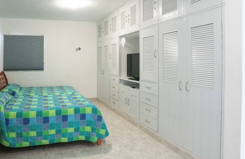 Colonia Campestre Apartamento | Casa Privada con una Habitación y 3 Camas