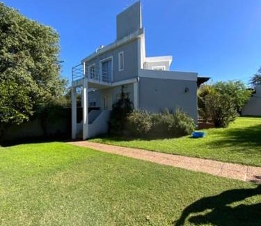 Rio Ceballos Casa | Casa Privada para 8 personas con pileta Talar de Mendiolaza