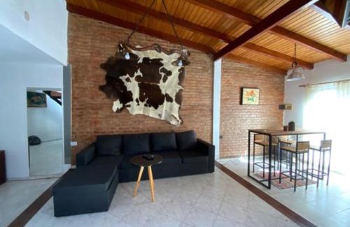 Rio Ceballos Casa | Casa Privada para 8 personas con pileta Talar de Mendiolaza
