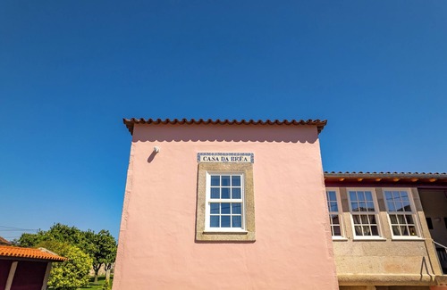 Cardielos Casa | Casa da Brêa - 7 suites, swimming pool, garden and games area. 10 minutes from the beach