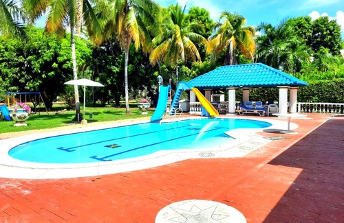Girardot Casa | Casa Quinta Familiar Piscina Privada Condominio Campestre el Peñon