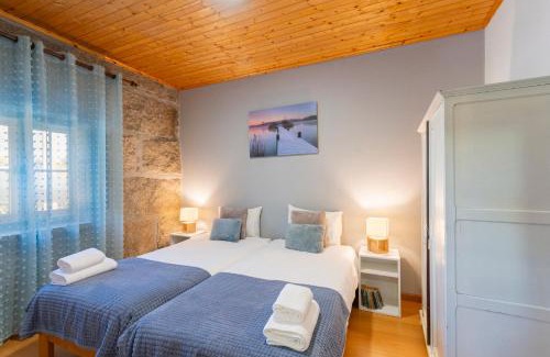 Seia Casa | Casa Rústica T2 com Salamandra e Cozinha - Seia - Serra da Estrela - Casa do Loureiro II