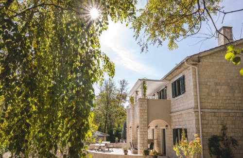 Pricelje Casa | Casa Ra