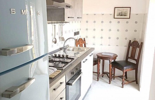 Naples City Centre Apartamento | Casa Rafele: A cozy apartment located in the historic center of Naples, with Free WI-FI.
