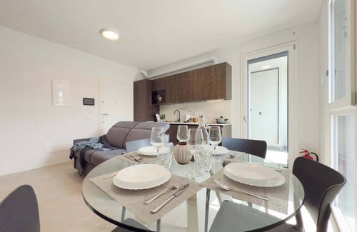 Ponte Seveso Apartamento | Casa Raffaele, modern design next to central station