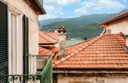 Carate Urio Apartamento | Casa Regina Margherita - Lussuoso appartamento vista Lago con parcheggio e Aria Condizionata